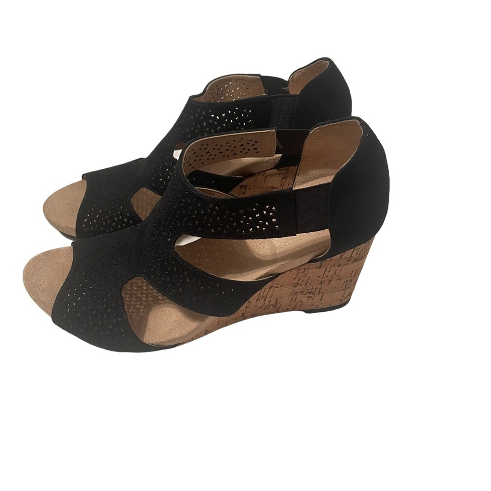 Life Stride Soft System Flex Open Toed Cutwork We… - image 3